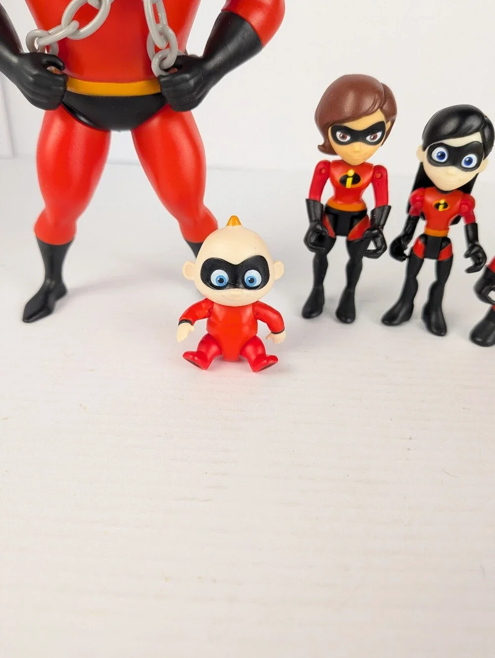 Disney Pixar The Incredibles Set Of 5 Action Figures